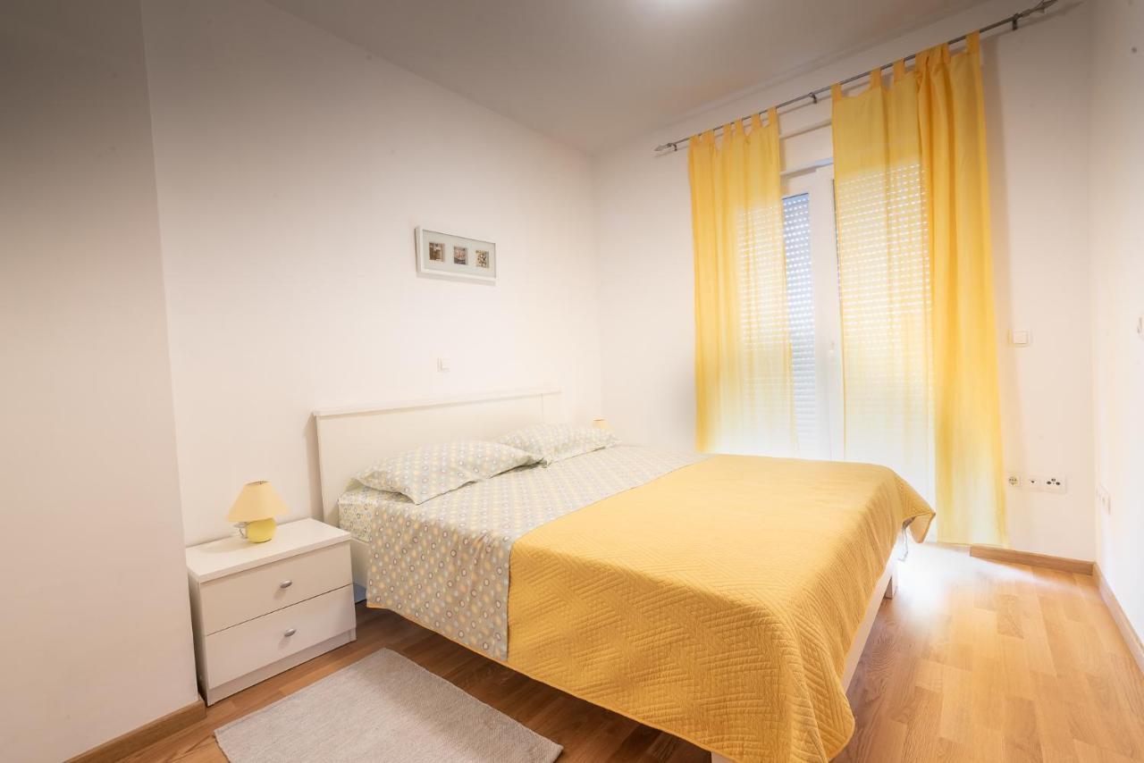Apartments Sandrina Vrsi Eksteriør bilde