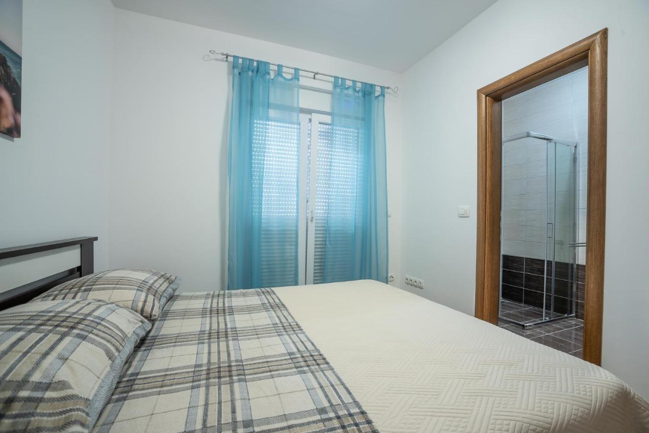 Apartments Sandrina Vrsi Eksteriør bilde