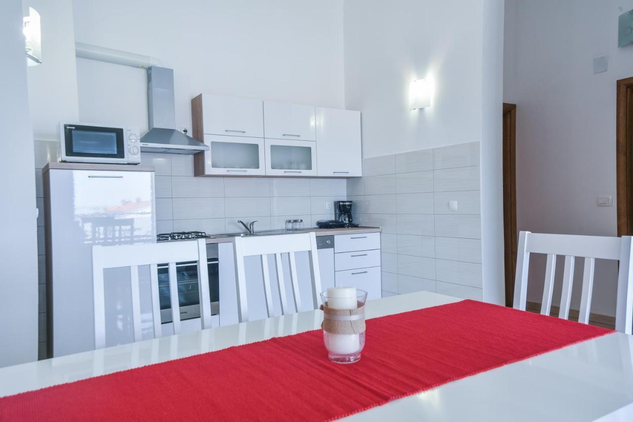 Apartments Sandrina Vrsi Eksteriør bilde